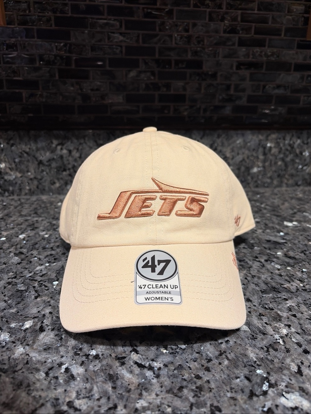 '47 Clean Up WOMENS New York Jets Ballpark Cheer Khaki Rose Gold Strapback Hat